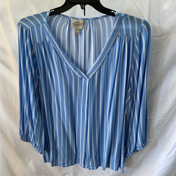 St. John's Bay Light Blue Striped Blouse - Picture 1 of 2
